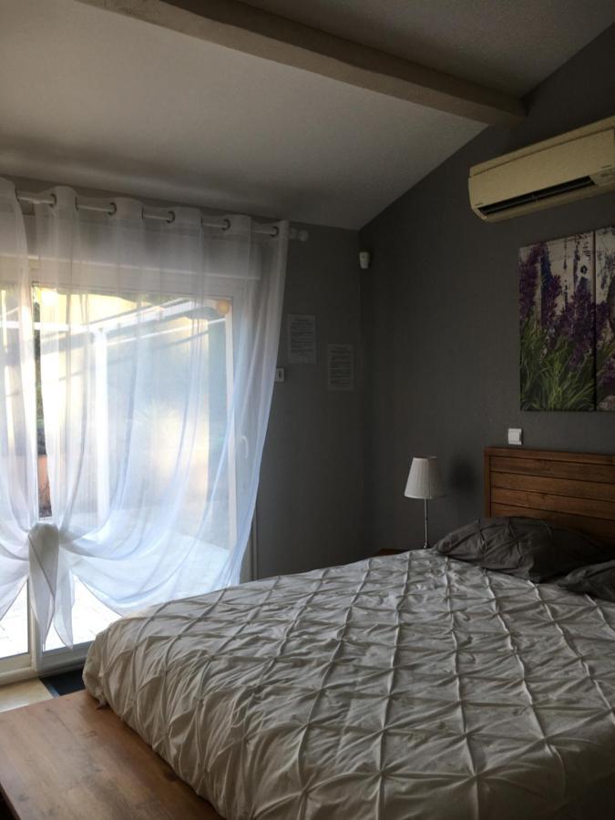 Les Lavandes Bed and Breakfast Alleins Esterno foto