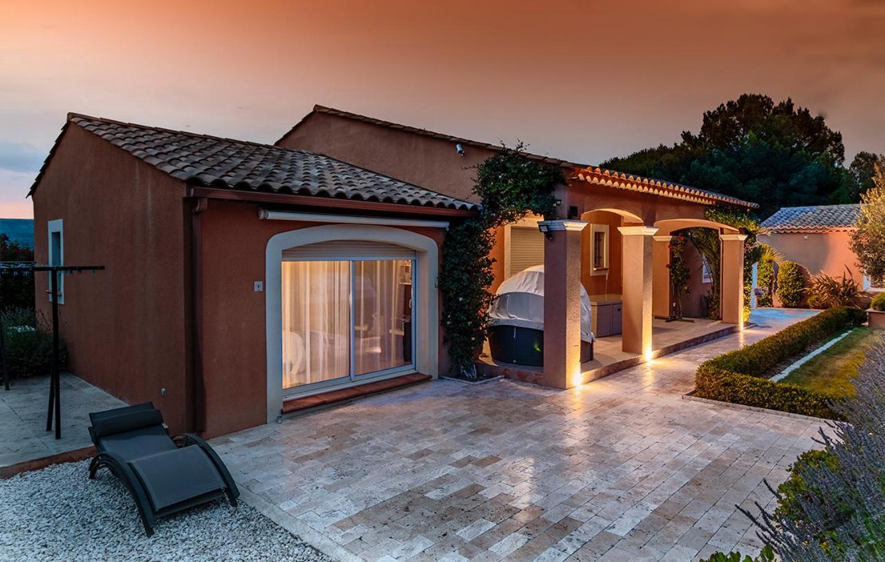 Les Lavandes Bed and Breakfast Alleins Esterno foto